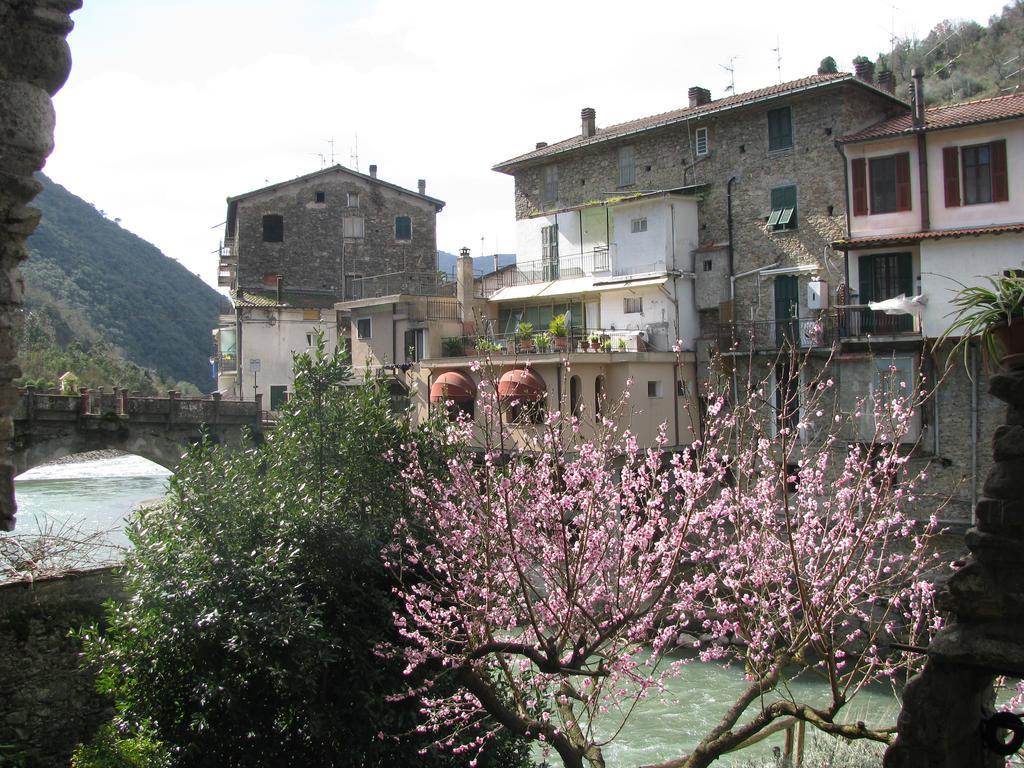 Casa Med Holiday Home Isolabona Екстериор снимка